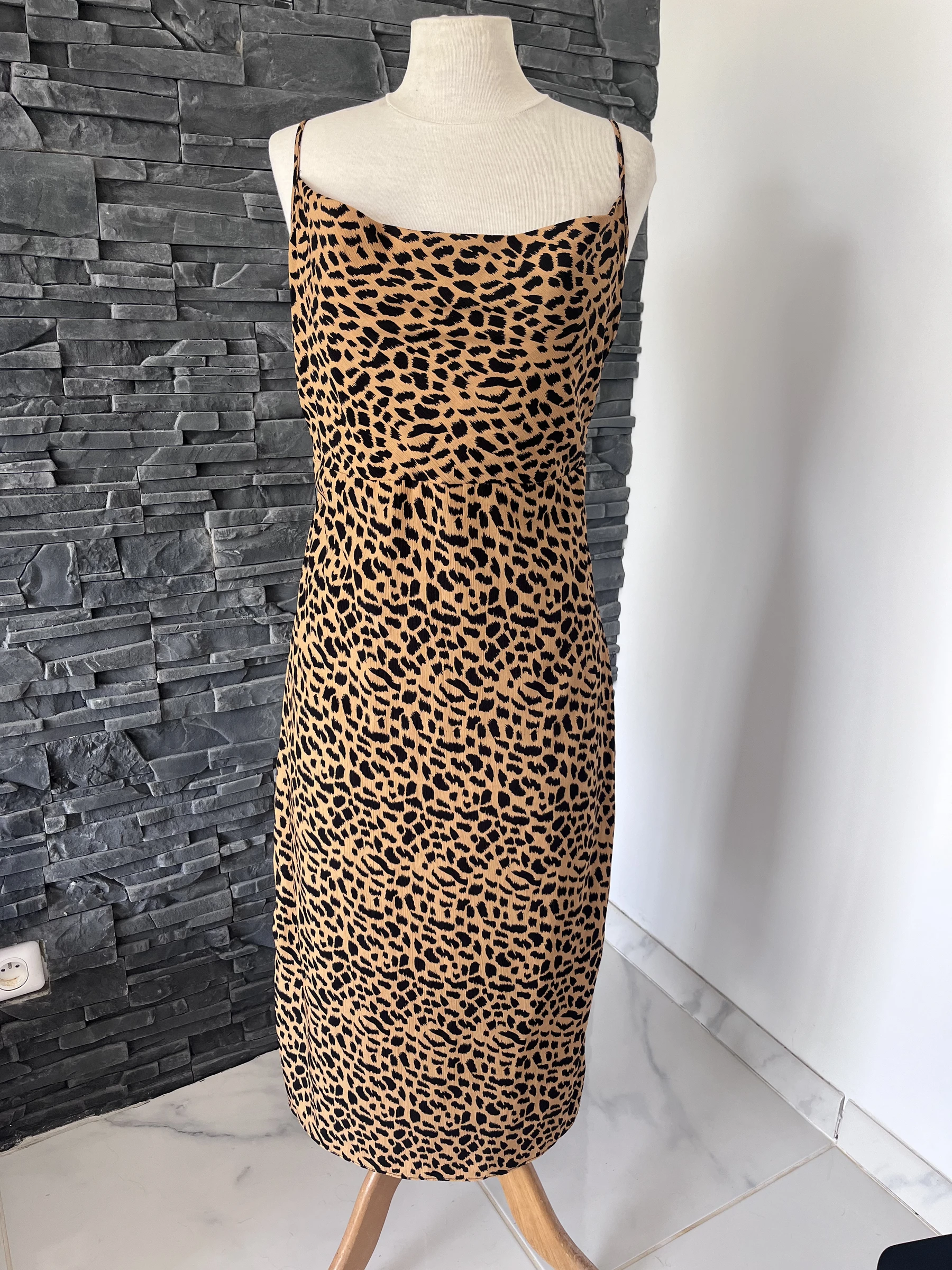 Robe longue Missguided léopard taille 36 - coupe ajusté, fines bretelles & col b